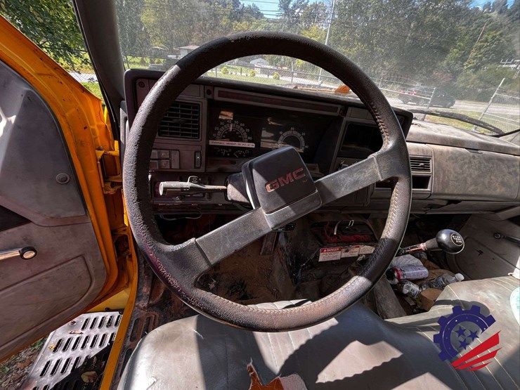 1998-gmc-c7500-s/a-boom-truck-image-67
