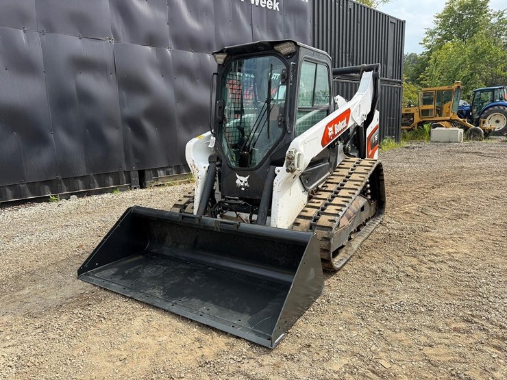 2022-bobcat-t76-image-8