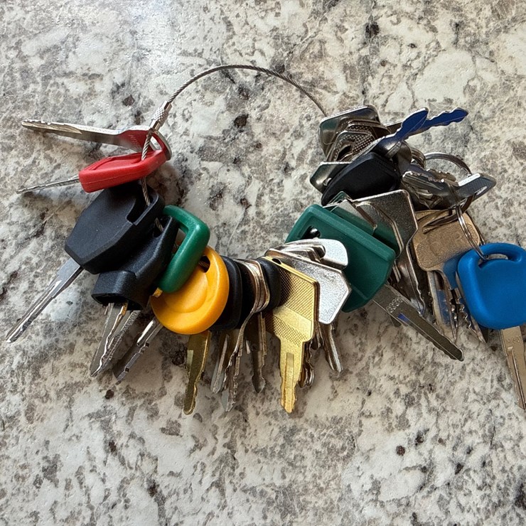 #1094 • Equipment key set