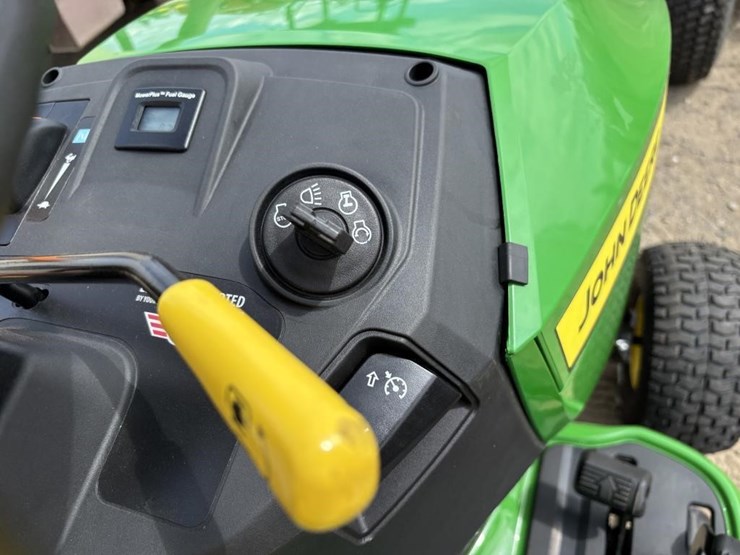 2026-john-deere-s120-image-16