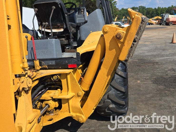 caterpillar-416c-image-30