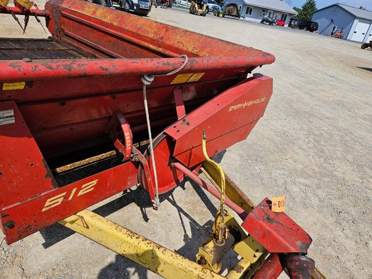 new-holland-512-image-11