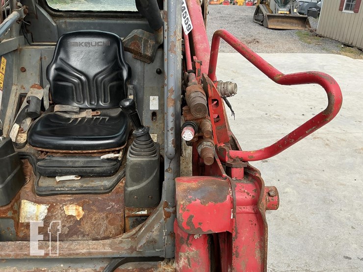 2019-takeuchi-tl6r-image-13