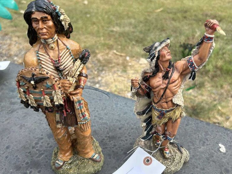 #132-•-(2)-indian-statue-image-1