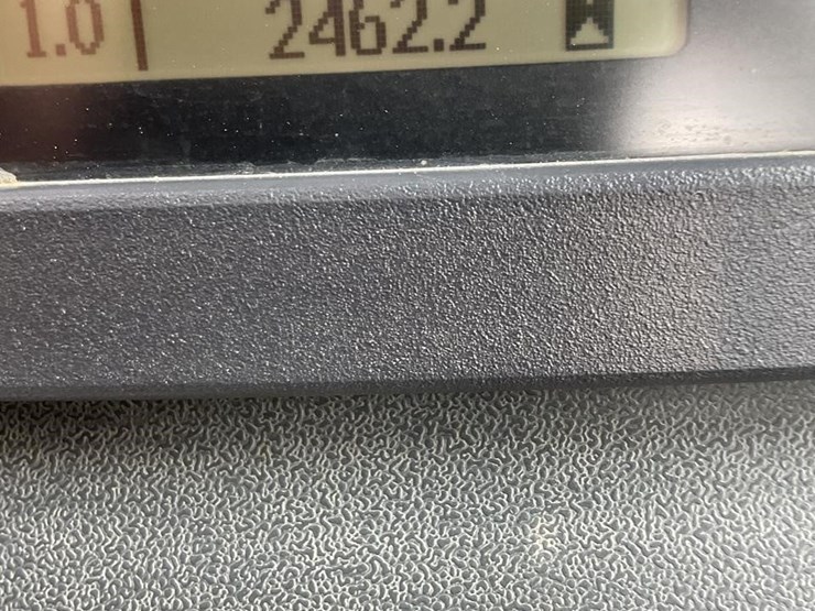 2021-deere-650k-lgp-image-17