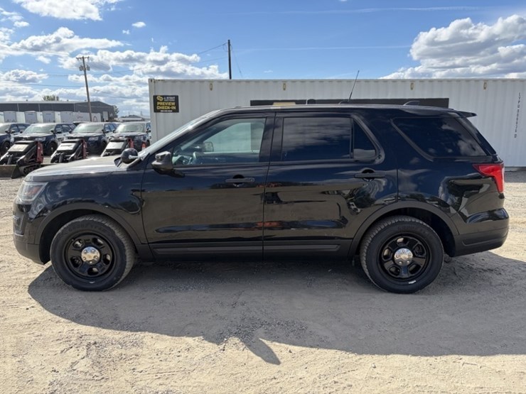 2019-ford-explorer-image-7