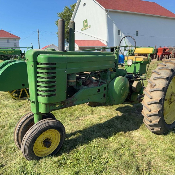 JOHN DEERE A