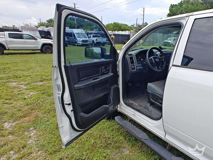 2017-dodge-1500-image-20