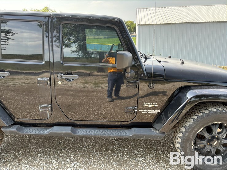 2010-jeep-wrangler-image-17