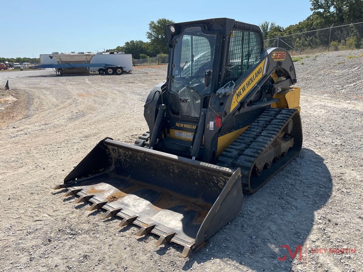 new-holland-c238-image-4