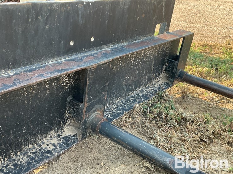 skid-steer-bale-spear-attachment-image-13