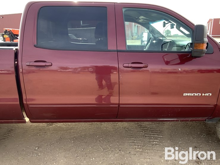 2015-chevrolet-silverado-2500-image-19