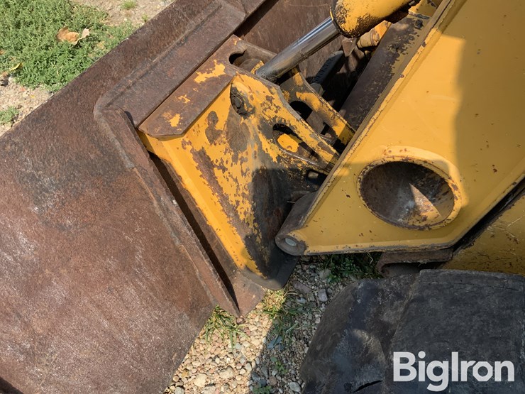 2006-deere-ct322-image-10