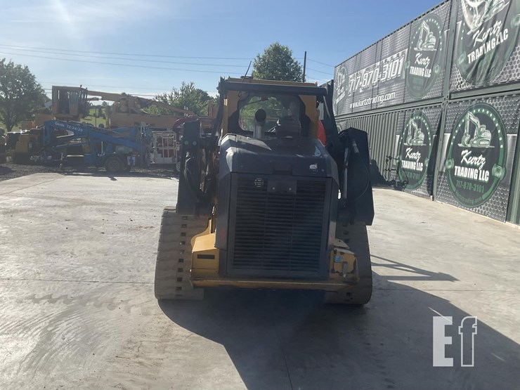 2021-deere-333g-image-3