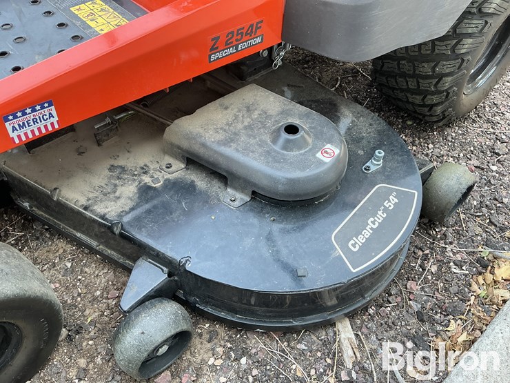 husqvarna-z-254f-zero-turn-lawn-mower-image-9