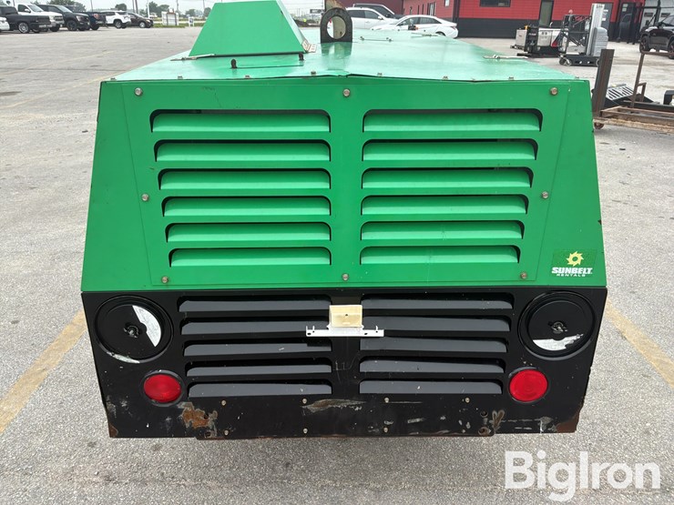 2016-massey-ferguson-730-image-16