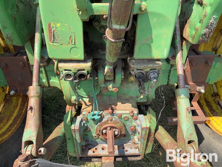 1961-john-deere-4010-image-18