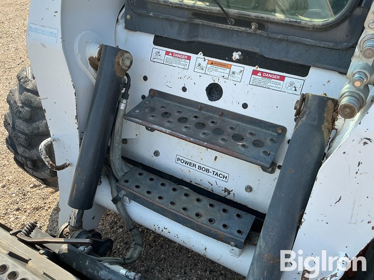 2007-bobcat-s300-image-11