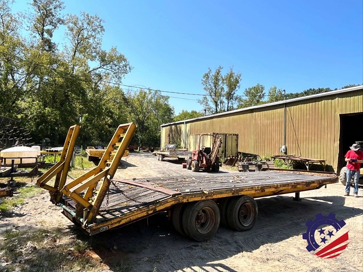 dual-t/a-equipment-tag-trailer-image-4
