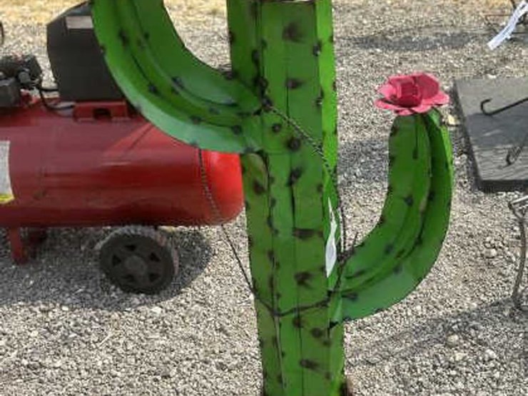 #161-•-metal-art---large-cowboy-cactus-image-1