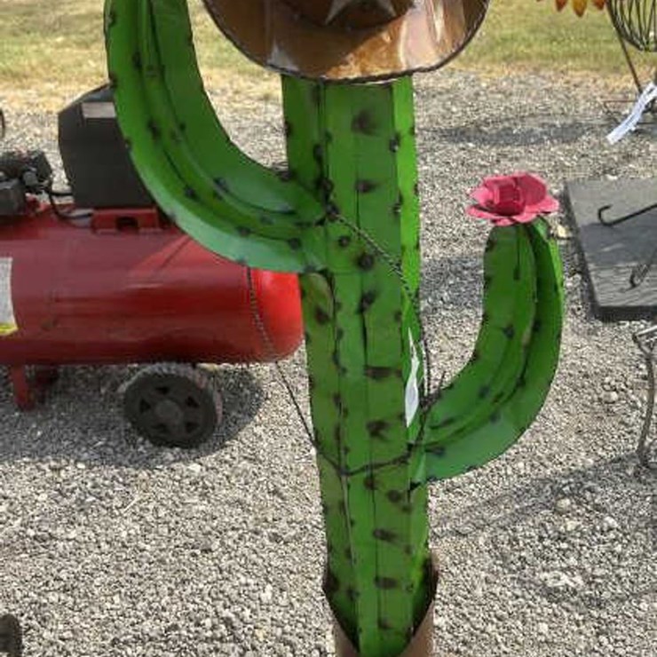 #161 • Metal Art - Large Cowboy Cactus