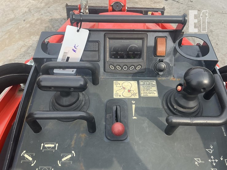 2023-kubota-scl1000-image-13