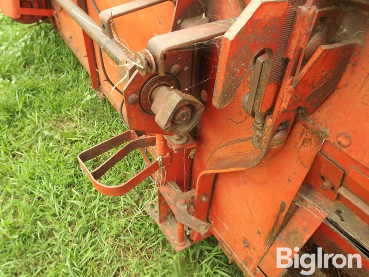 massey-ferguson-1859-image-12