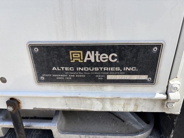 2002-caterpillar-3126-image-29