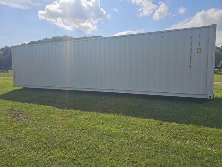 40'-shipping-container-image-2