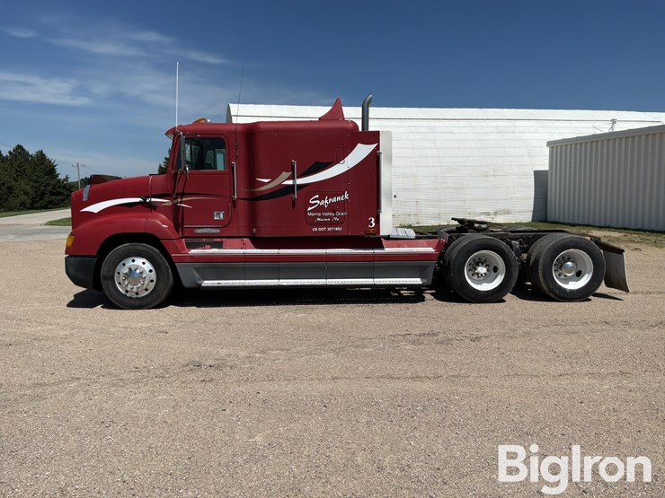1995-freightliner-fld112-image-8