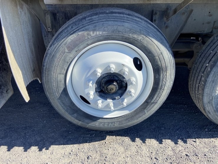 2004-kenworth-w900-image-30