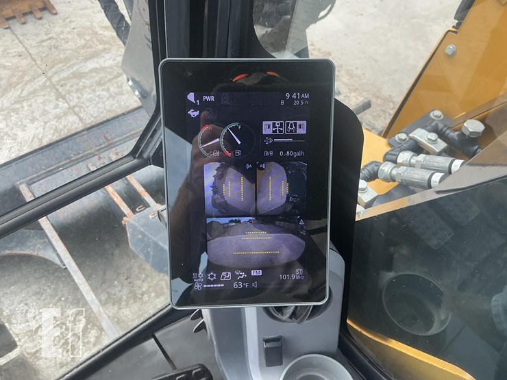 2023-deere-85-p-tier-image-15