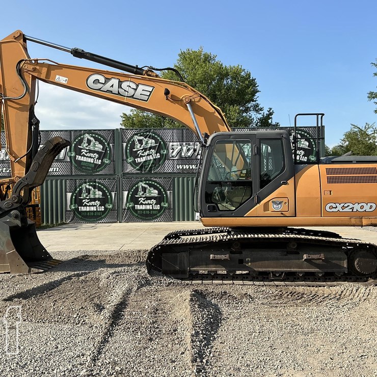 2015 CASE CX210D