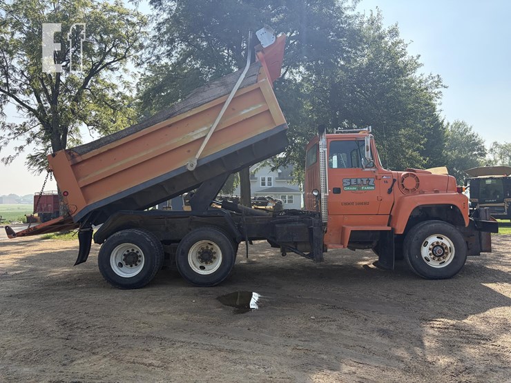 1996-ford-lt9000-image-6