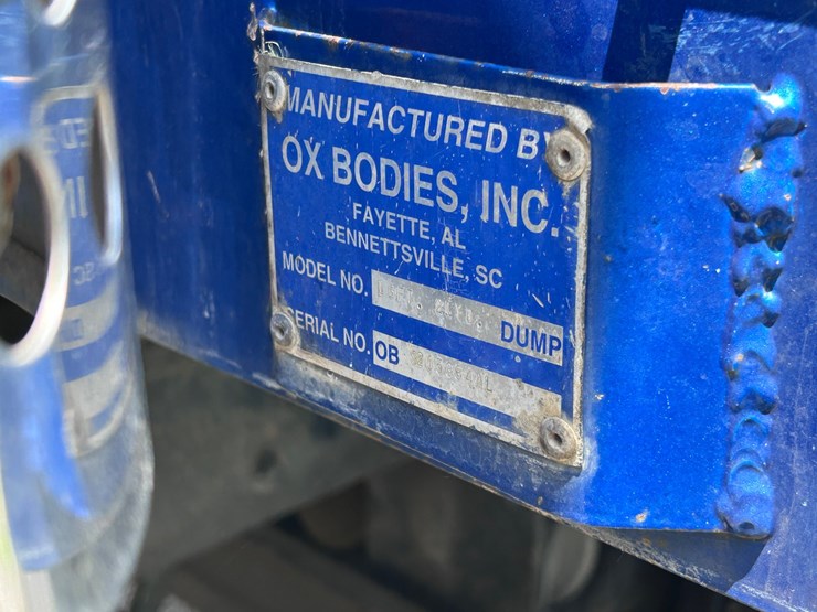 2005-kenworth-t800-image-38