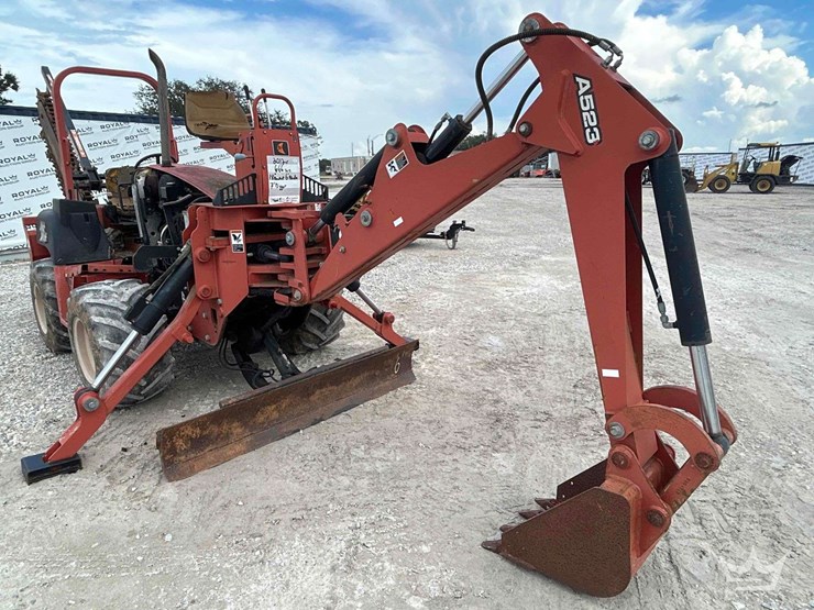 2012-ditch-witch-rt80-image-12