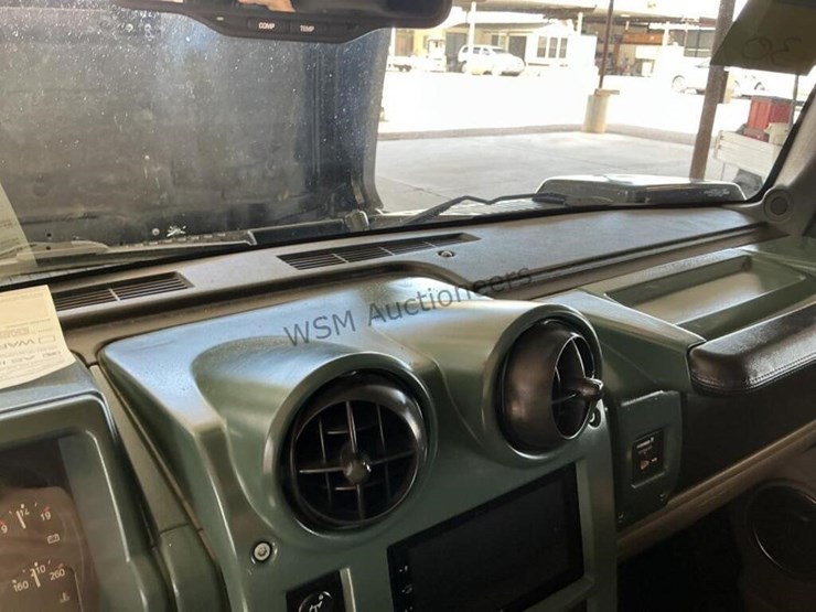 2005-hummer-h2-image-20