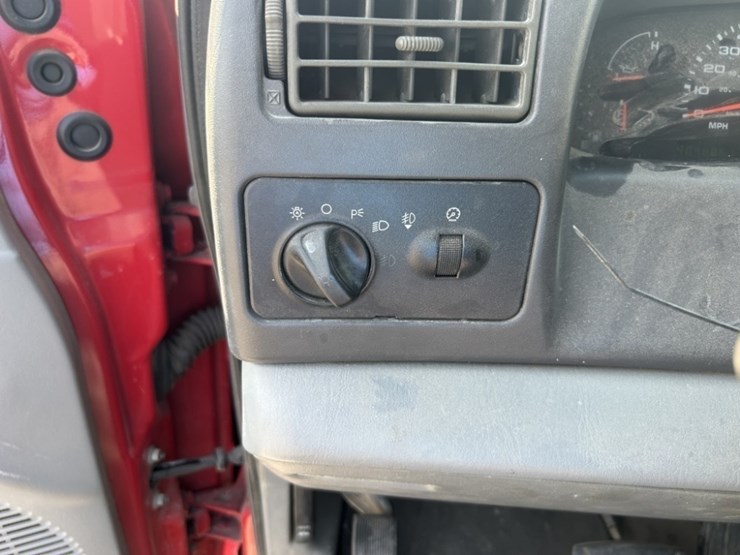 2002-ford-f350-xlt-image-30