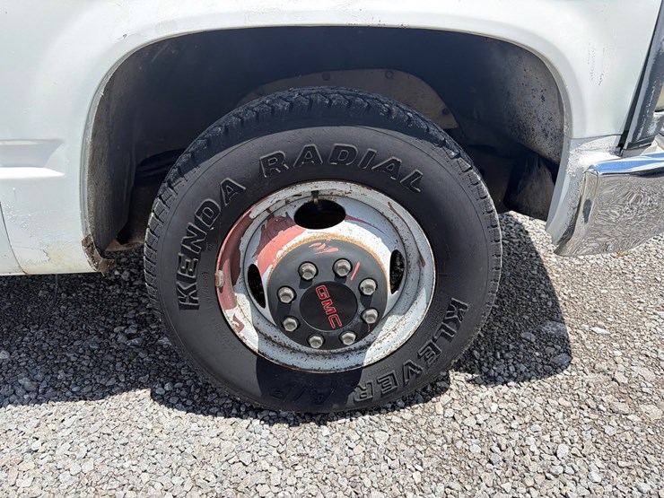 1995-gmc-1500-image-8