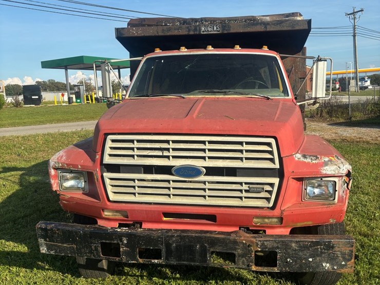 ford-f800-image-3