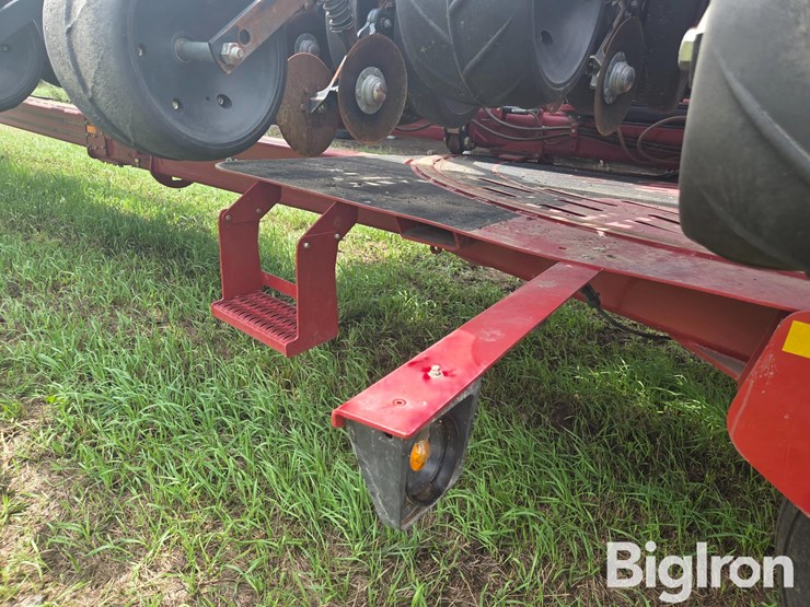 2011-case-ih-1240-image-9