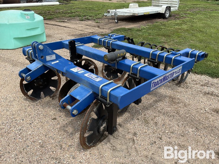 blu-jet-track-master-image-1