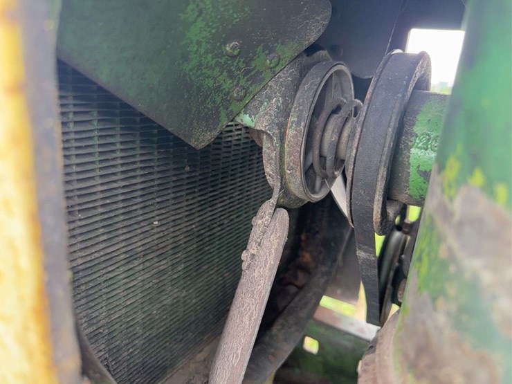 john-deere-b-image-21