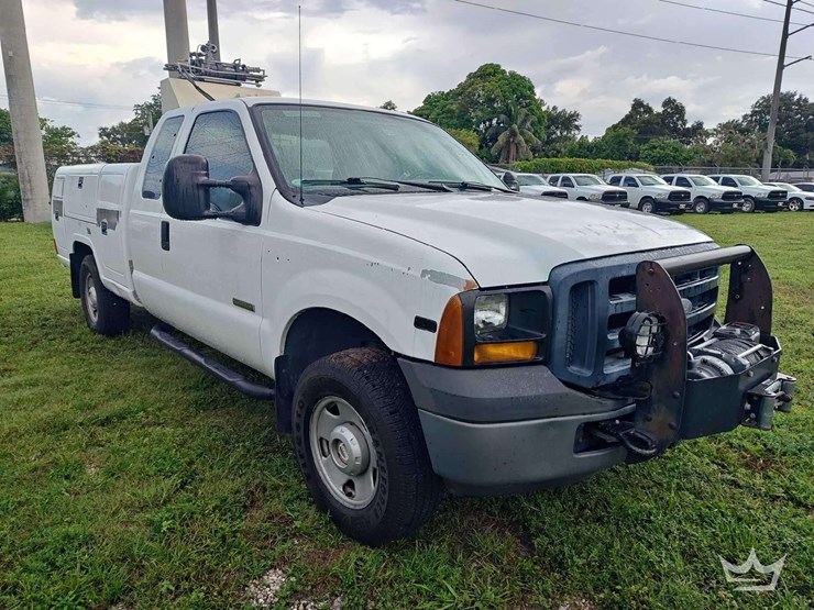 2006-ford-f350-image-2