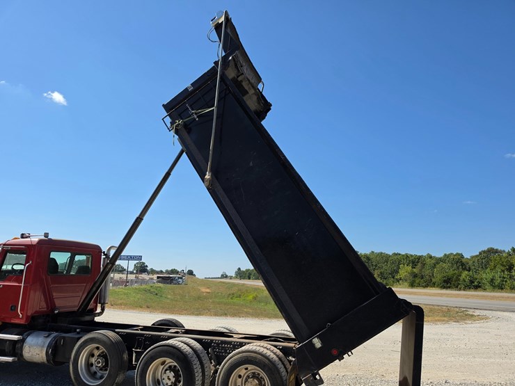 #26510-•-2006-mack-ct713-triaxle-dump-truck-image-19