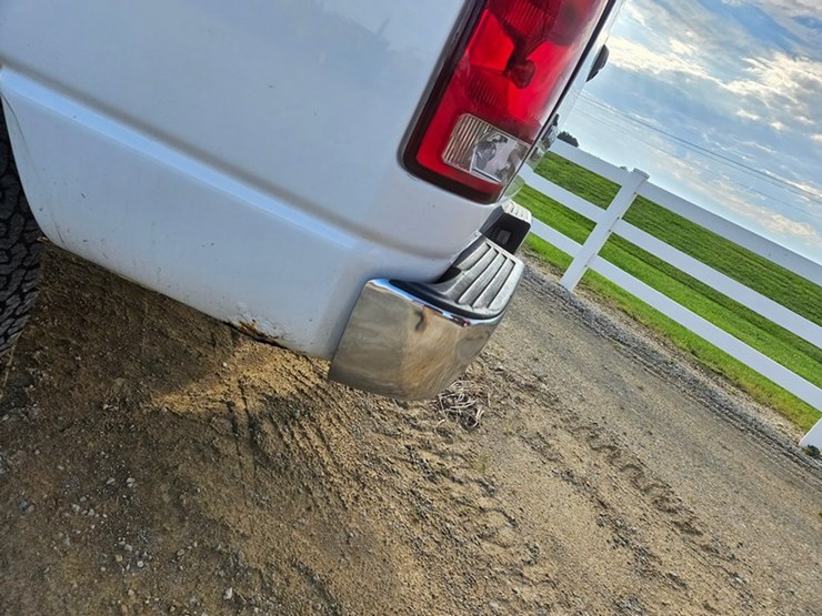 2004-dodge-ram-2500-image-17