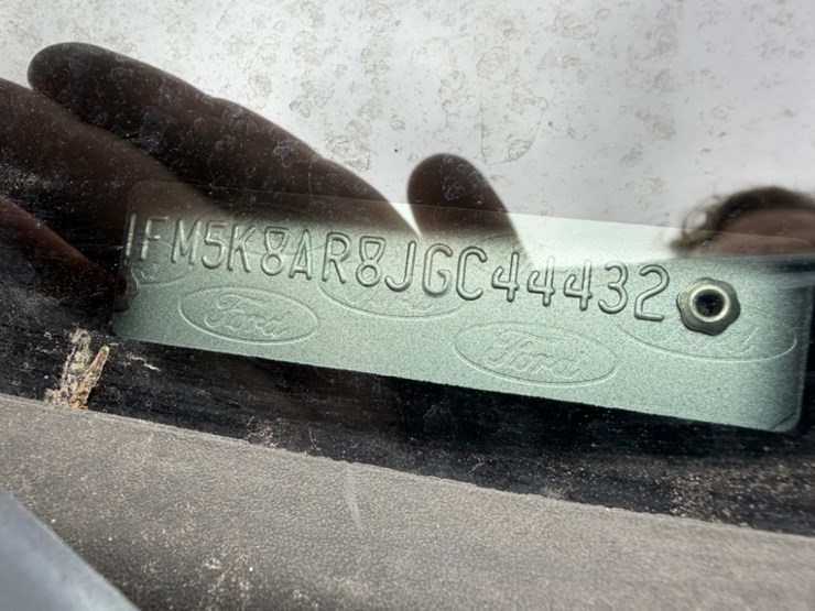 2018-ford-explorer-image-9