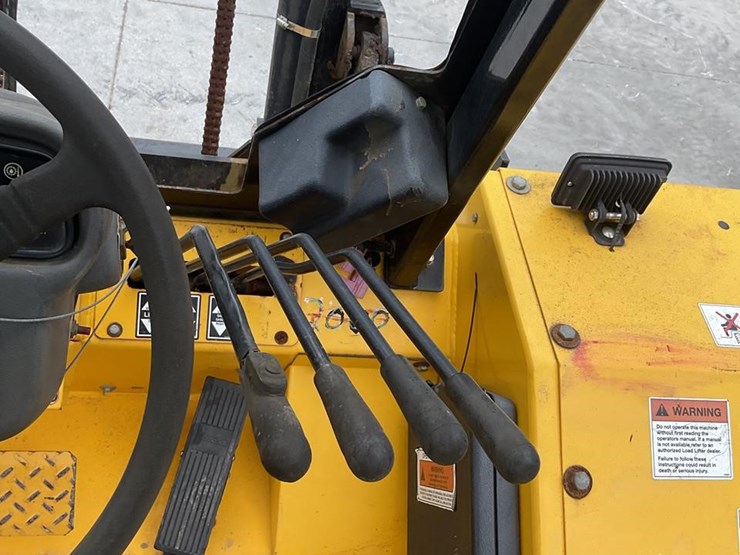 2019-load-lifter-2214-5e-image-11