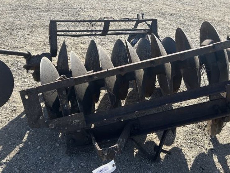#14-•-3-pt-disc-plow-image-1