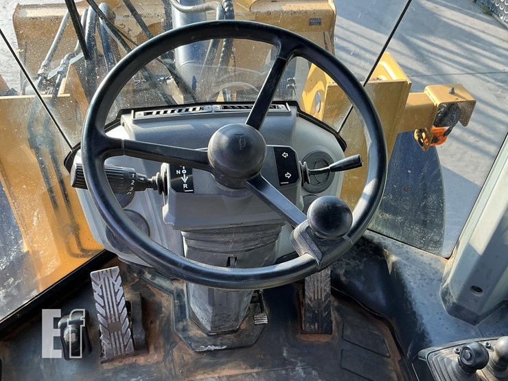 2019-deere-524l-image-17
